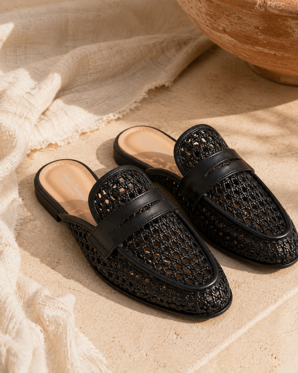 Mules Tressées Noir Élégance