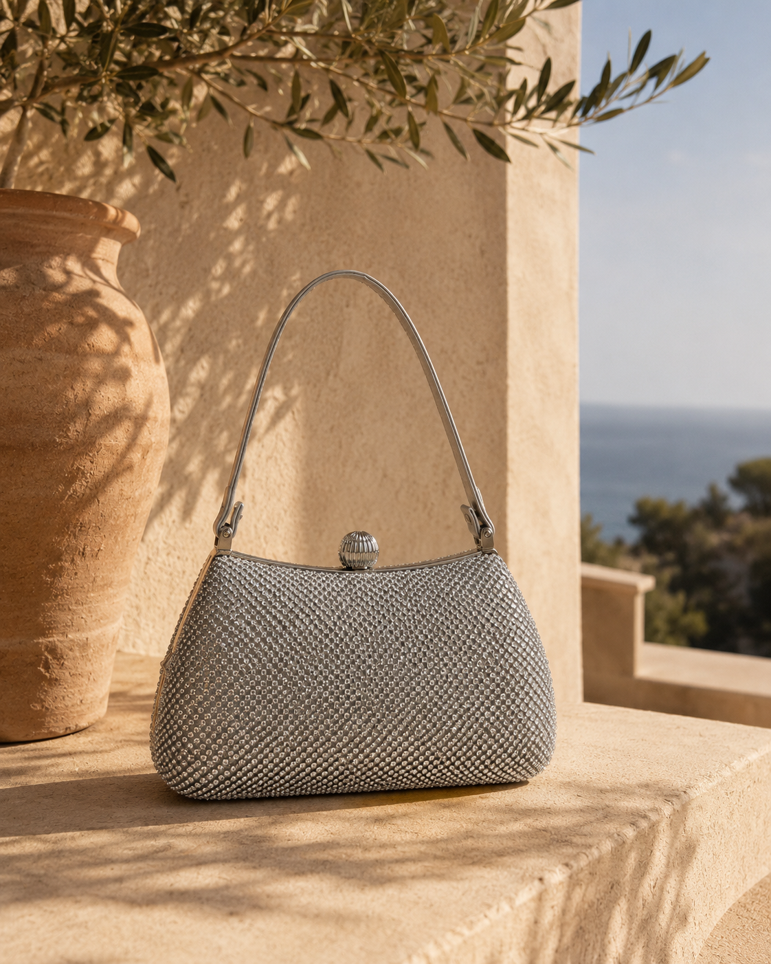 Sac de soirée strass argent – Élégance scintillante