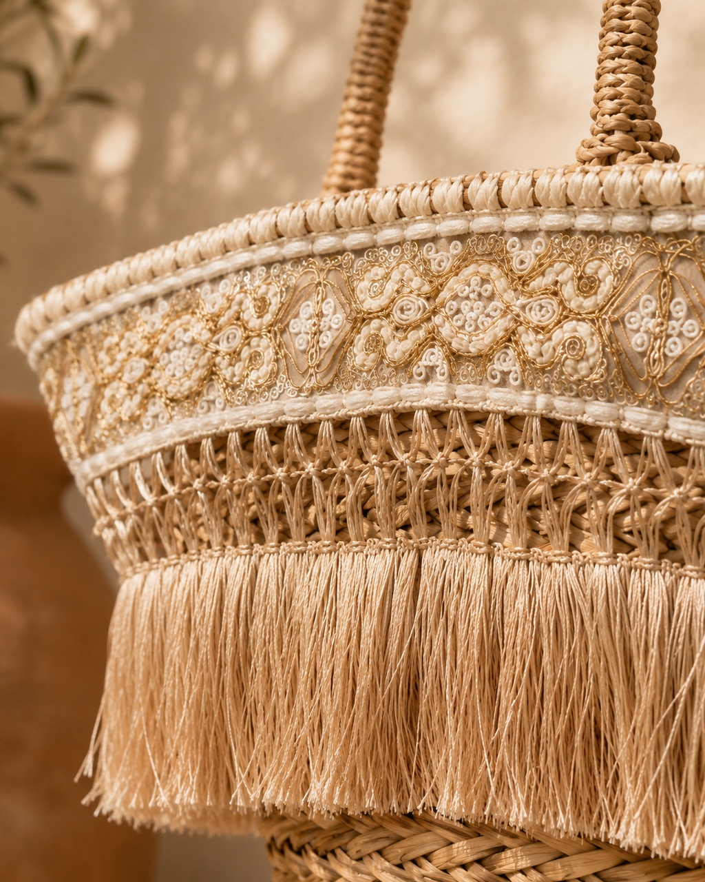 Sac cabas en paille brodé à franges – Beige naturel