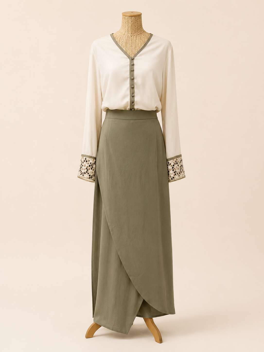 Ensemble Élégance Moderne – Disponible en Bleu ciel ,Marron et Vert