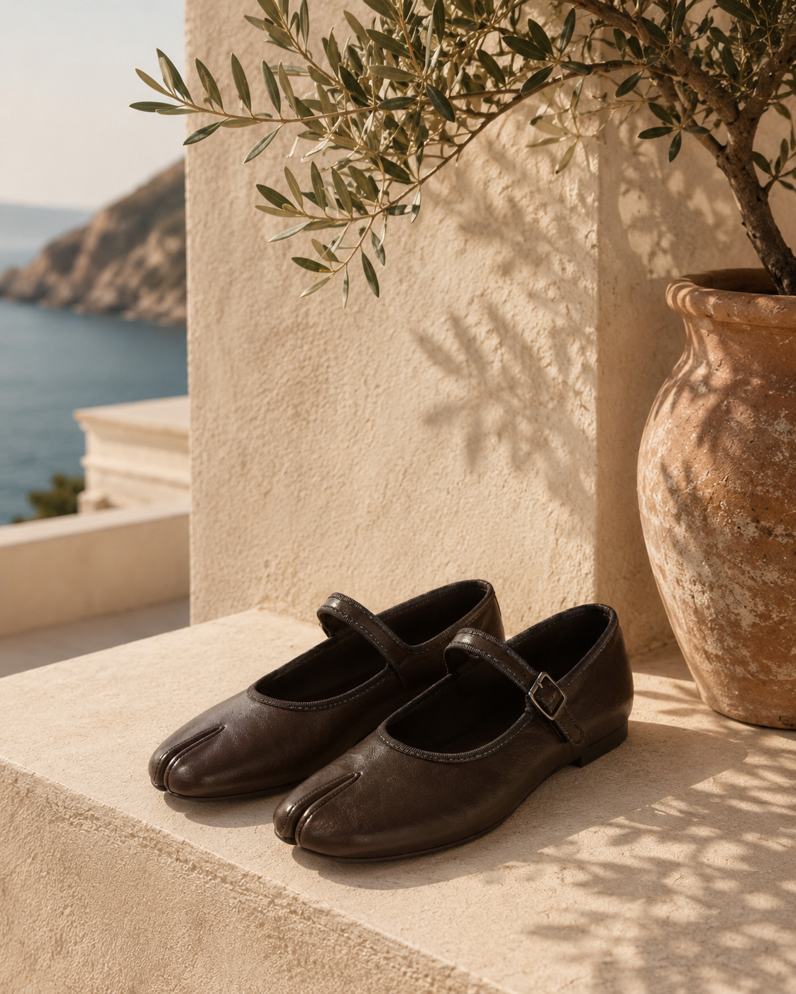 Ballerines Tabi Élégance – Noir & Marron Chocolat