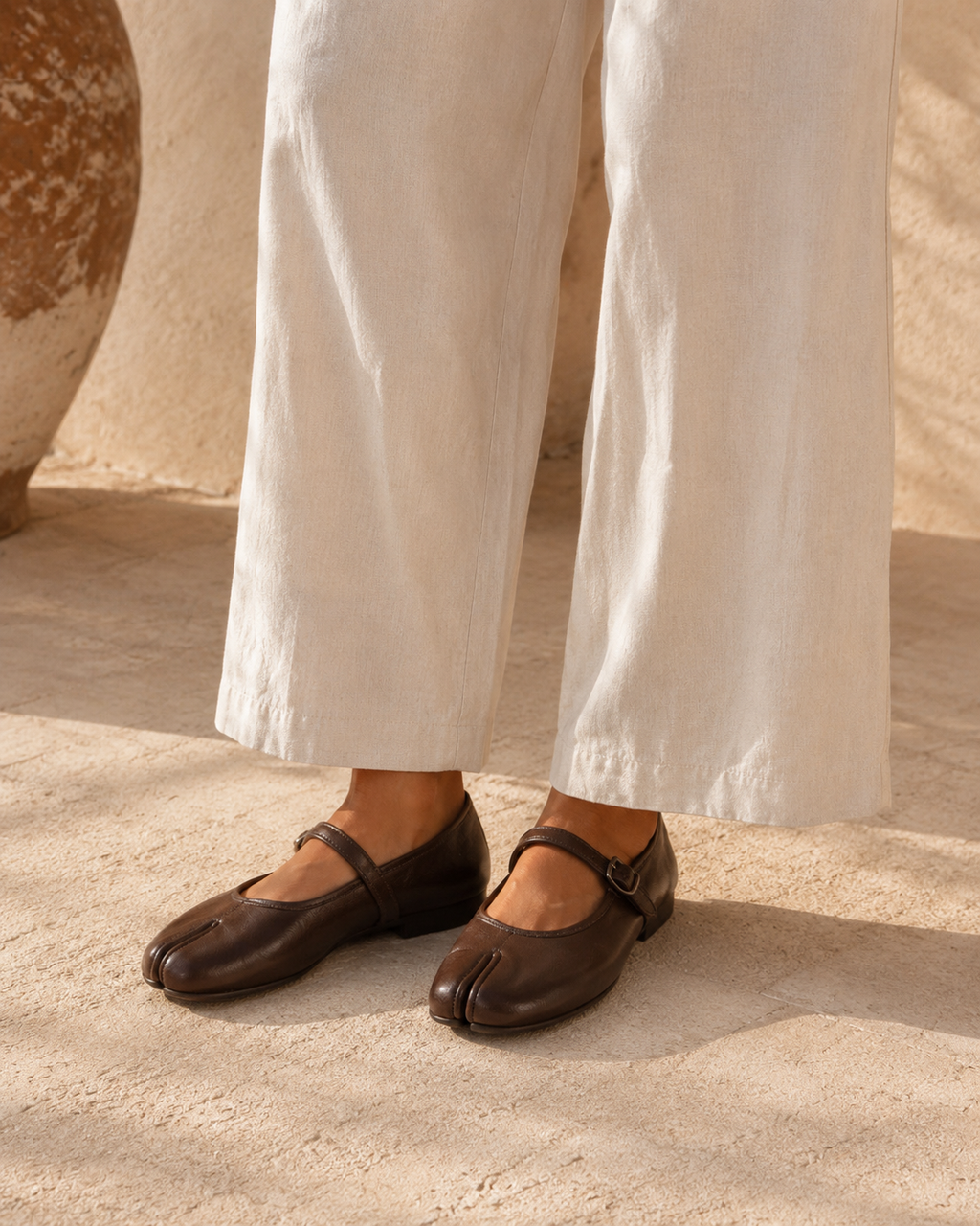 Ballerines Tabi Élégance – Noir & Marron Chocolat