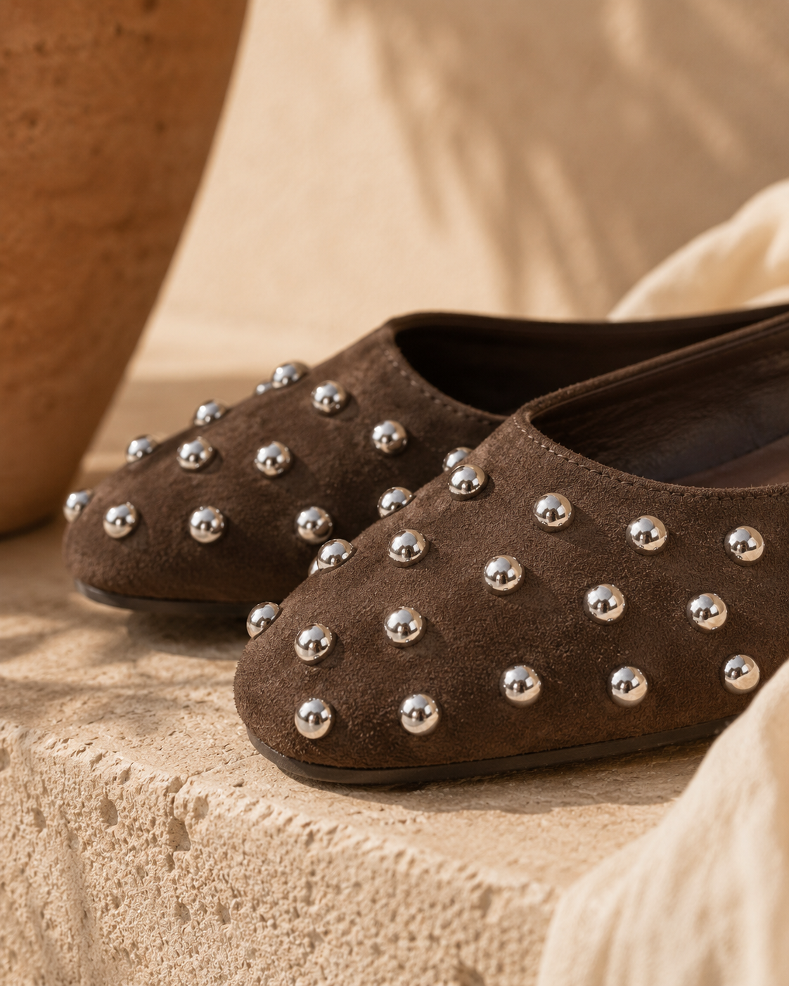 Ballerines cloutées – Noir & Marron